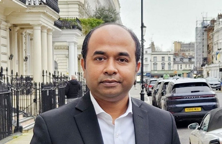 লন্ডন হাইকমিশনের প্রেস মিনিস্টার আকবর হোসেনের পদত্যাগ