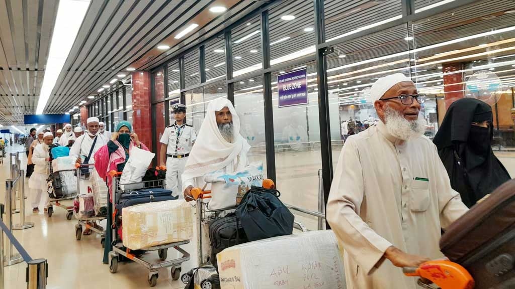 ১৮ এপ্রিল থেকে হজের প্রথম ফ্লাইট, উদ্বোধন করবেন প্রধানমন্ত্রী