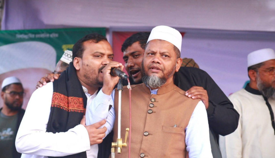 ফুলতলায় টিউবওয়েল প্রকল্পের অর্থ লুটপাটের অভিযোগ সাইফুল ইসলামের বিরুদ্ধে।