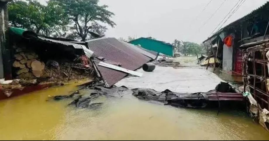 চট্টগ্রাম বিভাগে ছয় দিনে বন্যা ও পাহাড়ধসে নিহত ৪৩, ক্ষতিগ্রস্ত প্রায় ৮.৭ লাখ মানুষ