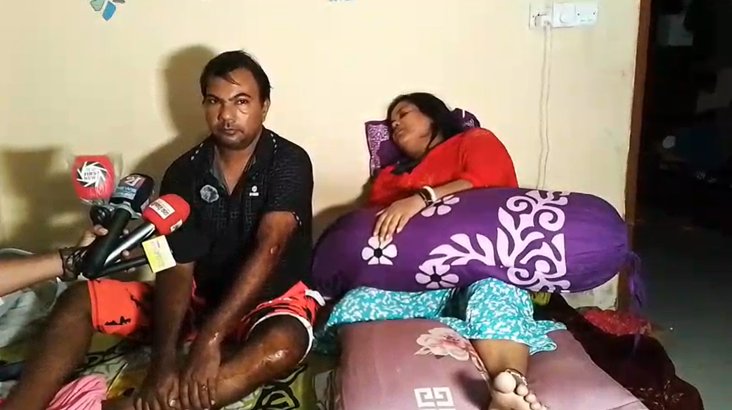 খুলনায় পুলিশ দম্পতির মোটরসাইকেলে পুলিশের গাড়ির ধাক্কা, পালিয়ে যাওয়ার অভিযোগ